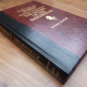 Sherlock Holmes Hound of the Baskervilles Study in Scarlet Hardback Edition Arthur Conan Doyle Faux Leather Vintage Book Very good Condition