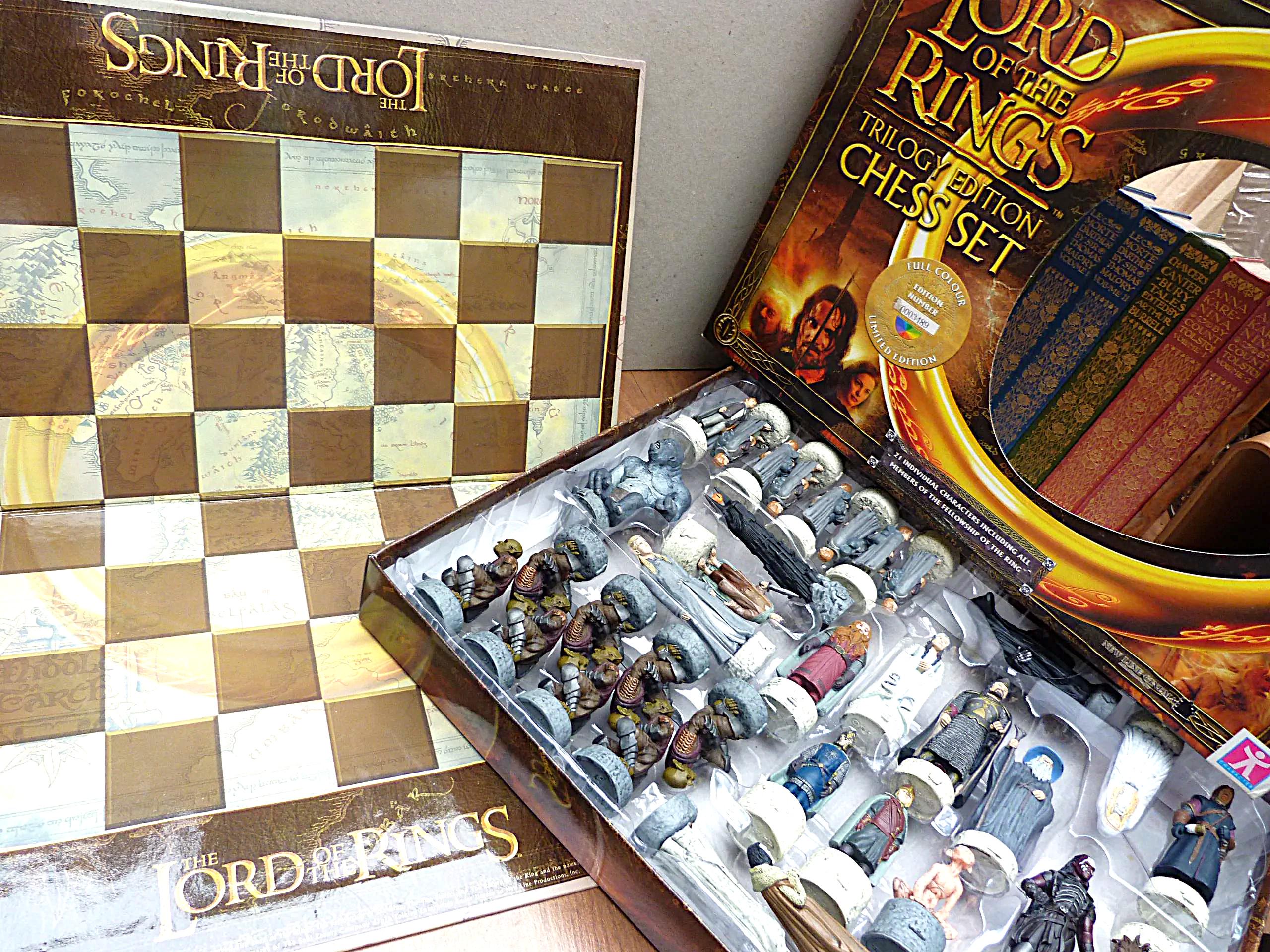 Vintage Lord of the Rings Trilogy Edition Chess Set With Folding