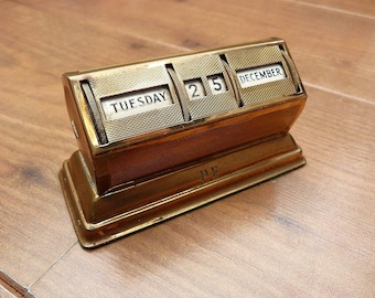 Vintage Perpetual Desk Calendar Brass/Gold Colour Burnished Metal 1940s Vintage Made in England PF Initials