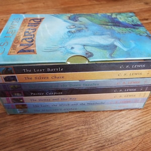 SEALED The Complete Chronicles of Narnia Collection Slipcase containing Seven Paperback Illustrated books CS Lewis 7 Book box set