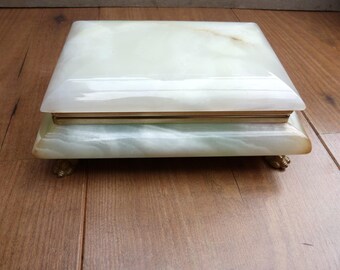 Vintage Figured Onyx Trinket Box with Lion Claw Feet – Hinged 1.56kg 7 Inch Jewellery Storage