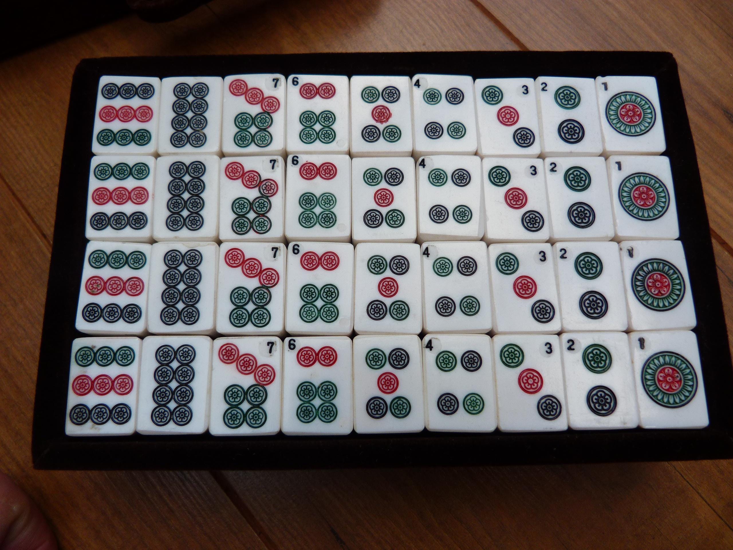 Vintage Mahjong Set in Carry Case Complete With 144 Bone and