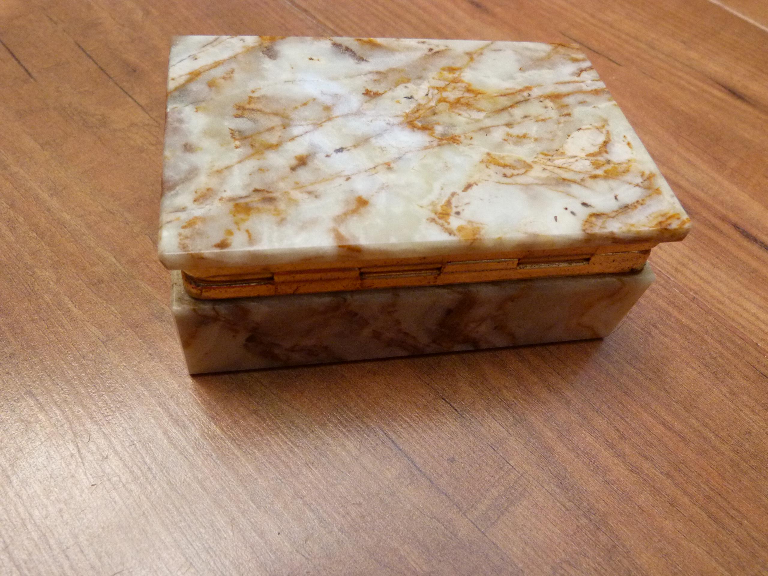 ヴィンテージ オニキス 小物入れ グリーン フィギュアド オニキス