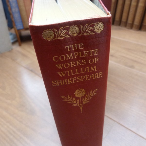 Tudor Edition of William Shakespeare Complete Works Illustrated Vintage Book 1960 Collins Edition with Slipcase