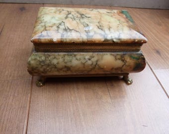 Vintage Alabaster Trinket Box Brown Green Figured Hinged 5 1/2 Inch 0.9kg Stone Chest Casket Jewellery Box on Lion Claw Feet Made in Italy