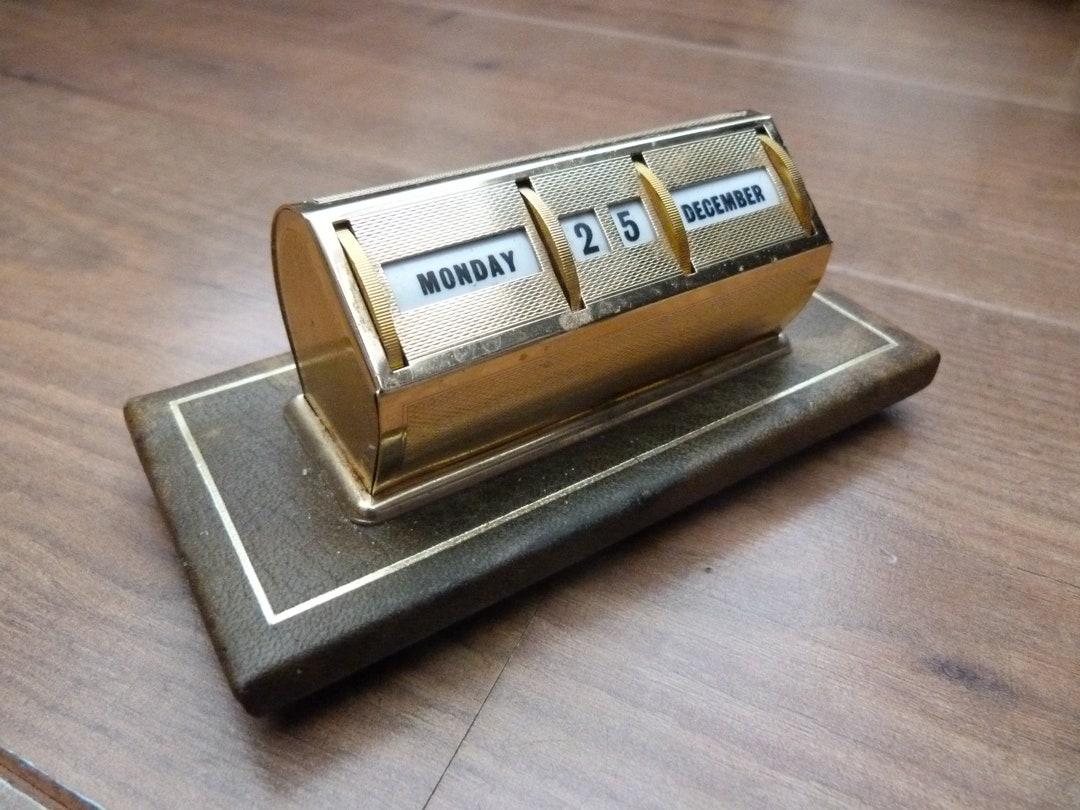 Vintage Perpetual Calendar Desk Calendar Gold/brass Colour on Brown
