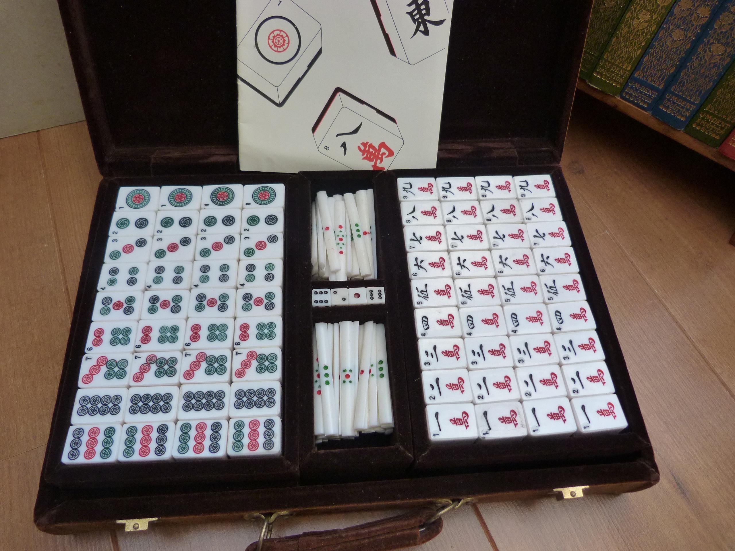 カセットまとめ売り Vintage Mahjong Set in Carry Case Complete With 144 Bone and