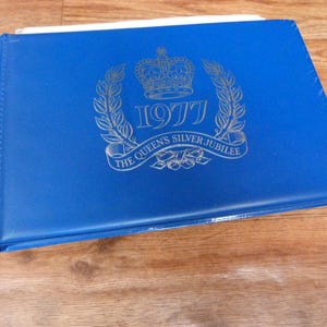 1977 Jubilee Stamp Album Complete Mint Commemorative Sets with over 280 QEII Commonwealth Stamps in Stamp Album