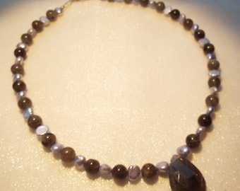 Labradorite and grey freshwater pearl necklace