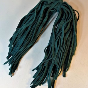 Dorr Wool Eggplant Wool Strips on Number 8 Blade 18 Inches Long 50 Strips for Rug Hooking