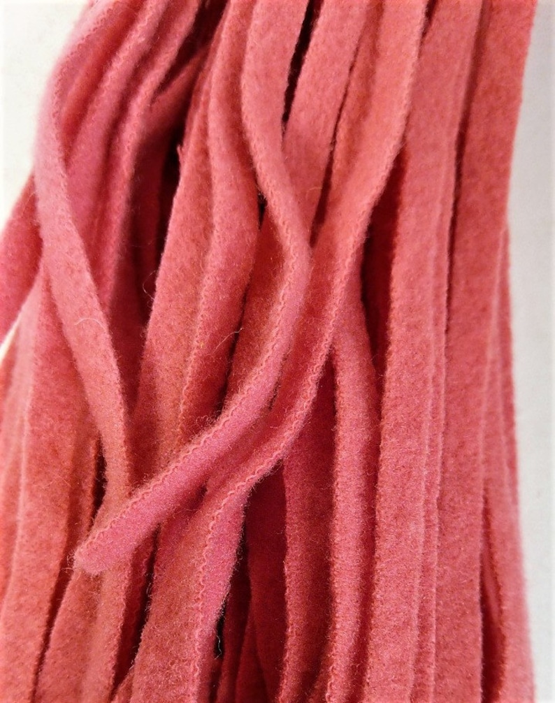Wool Strips for Rug Hooking Bubble Gum Color 50 Strips Number 4 Blade