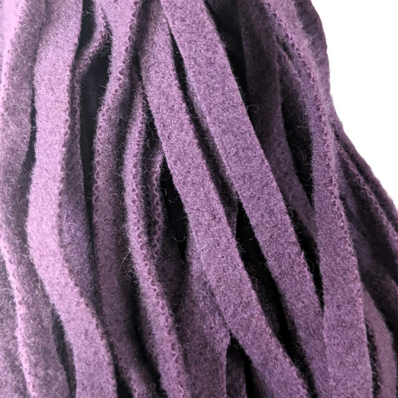 Rug Hooking Strips MEDIUM PLUM #8 Cut 50 Ct. 18" Long #322 Dorr Mill ...