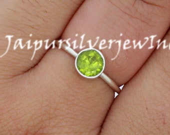 Minimalist Birthstone ring • Natural Peridot 6 mm Round Gemstone Ring in Sterling Silver • Dainty August Birthstone Ring • Stacking Ring