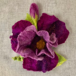 Wool Felt Flower Brooch,Hand Felted Brooch, Accessory,Jewelry, Gift, Pin #3V