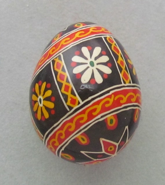 Easter Egg Written on Quail Shell Wax Resist Dyed Style Q17 Quail Pysanka