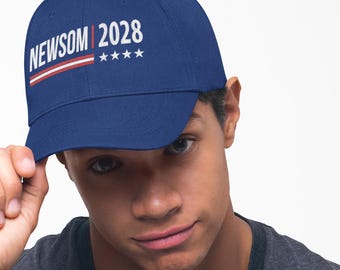 Gorra de béisbol de la campaña Newsom 2028: rayas rojas, blancas y estrellas