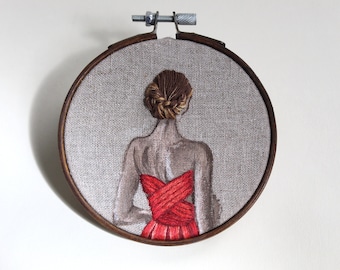 Embroidered girl with 10 cm hoop, Fashion art embroidery, embroidery art, mini hoop art, Hair embroidery, contemporary embroidery hoop art