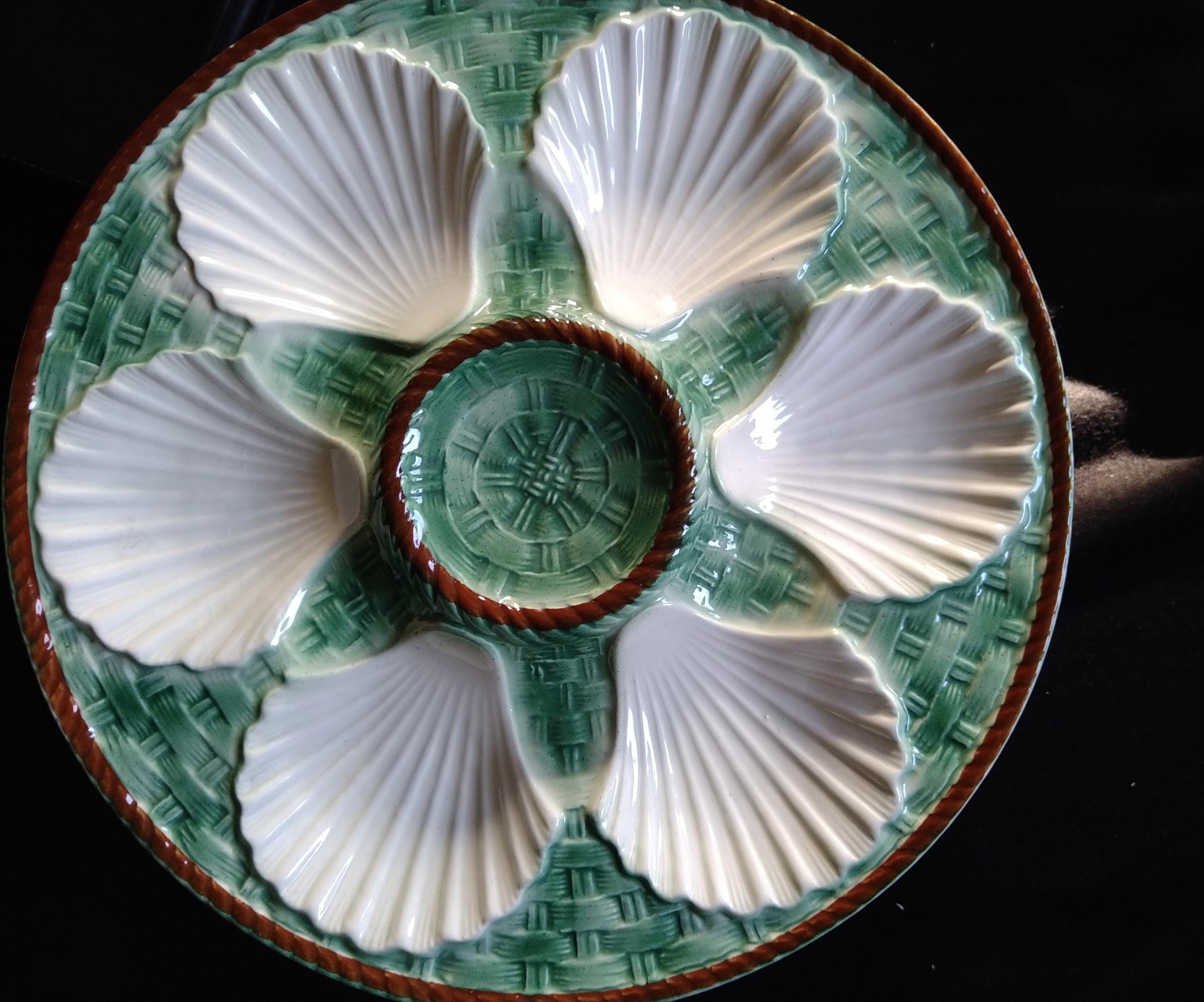 1 Longchamp oyster plate, France, stunning beautiful color, 30th design, Barbotine, vintage, stable. Good condit. Seafood, fish appetizer