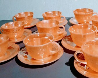 2x Left :anchor Hocking Fire King, Cups of Peach Luster, Pattern