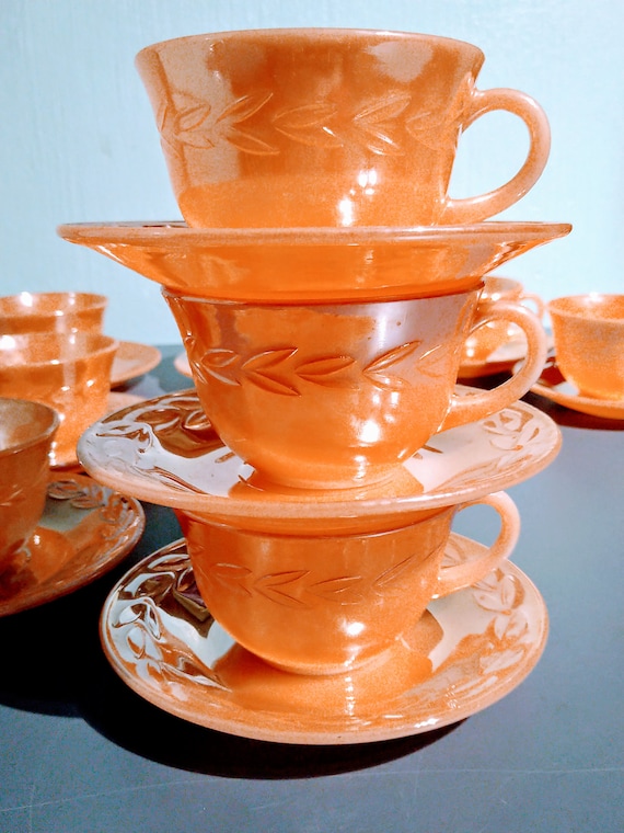 2x Left :anchor Hocking Fire King, Cups of Peach Luster, Pattern