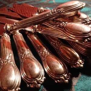 RESERVED ! 12 antique French table knives, silver-plated, Louis XVI style, A.Monneret, elegant, menu knifes, 25.5 cm, for the large table