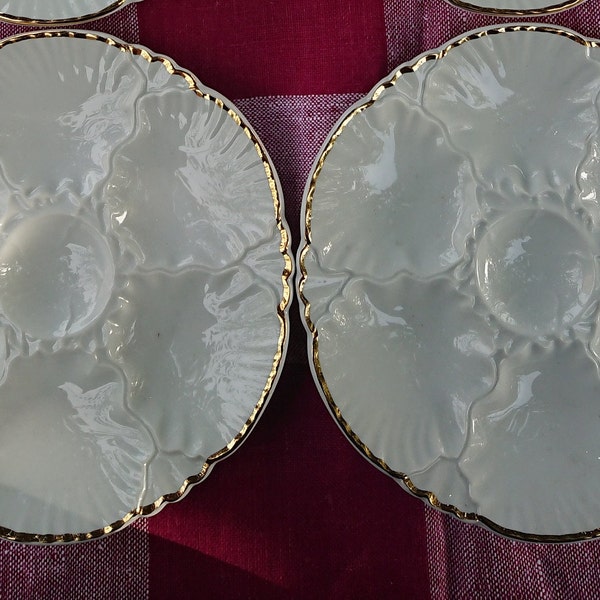 2 Oyster plates Baudour porcelain, mid 20th century,  gold rim plates, chic and in very good condition. Sea food, appetizer. Classic.