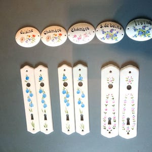 Only 2 left ! Limoges porcelain doorplates, vintage 1960s. Selection of keyhole fittings, door handle plates and oval room signs
