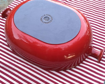 Le Creuset Design Enzo Mari, Large Cast Iron Casserole Gratin Dish, Cherry Red. 33 cm, top condit, MCM, a must-have. Model La Mama, vintage
