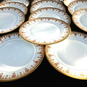 12 antique royal Limoges plates with gold, design Georges Boyer, since 1934, 21 cm, 8 1/4 inch, laurel wreath, excellent condition, like new