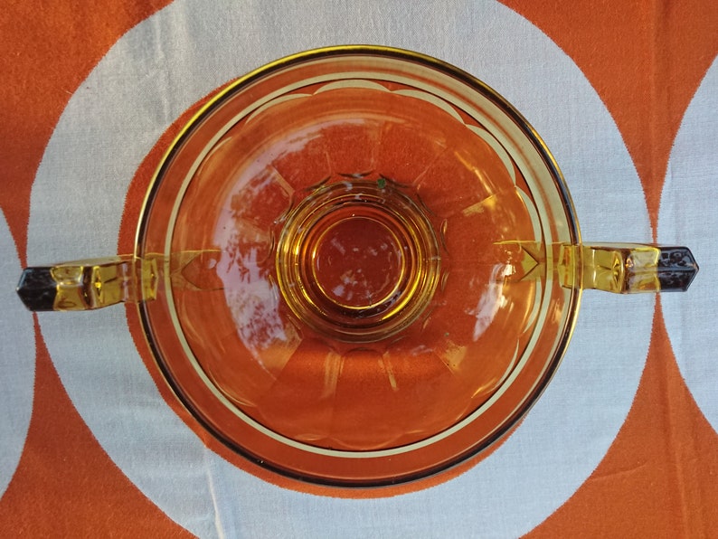 Val St. Lambert, Art Deco, Coupe Noemie, 1935, by Charles Graffart, Rene Delvenne, amber colour, top condition, bottom signed Val St Lambert image 6