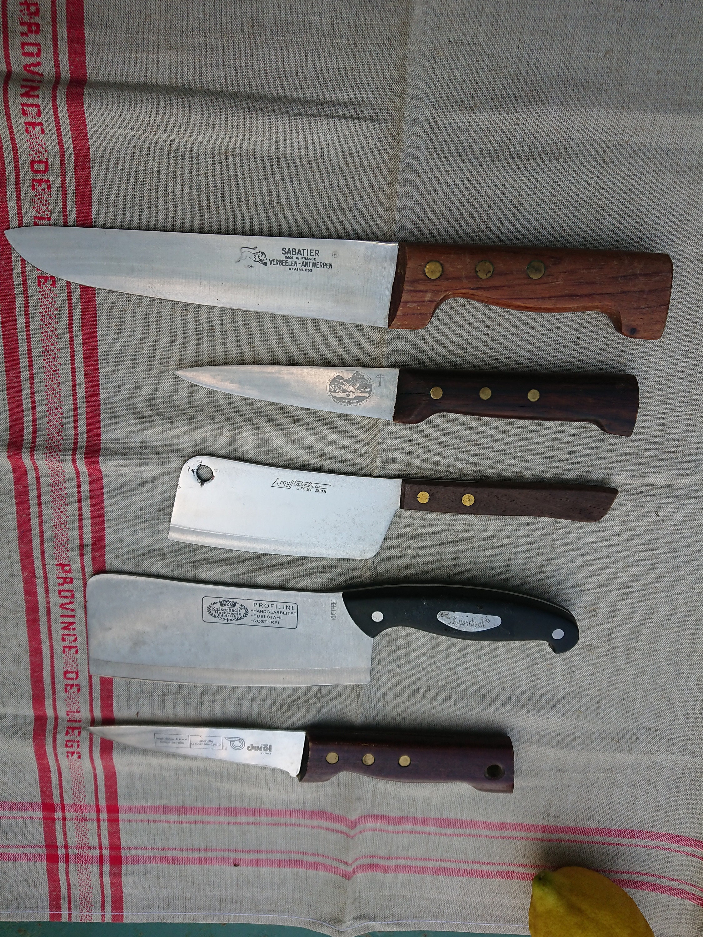 Sabatier kitchen knives deals
