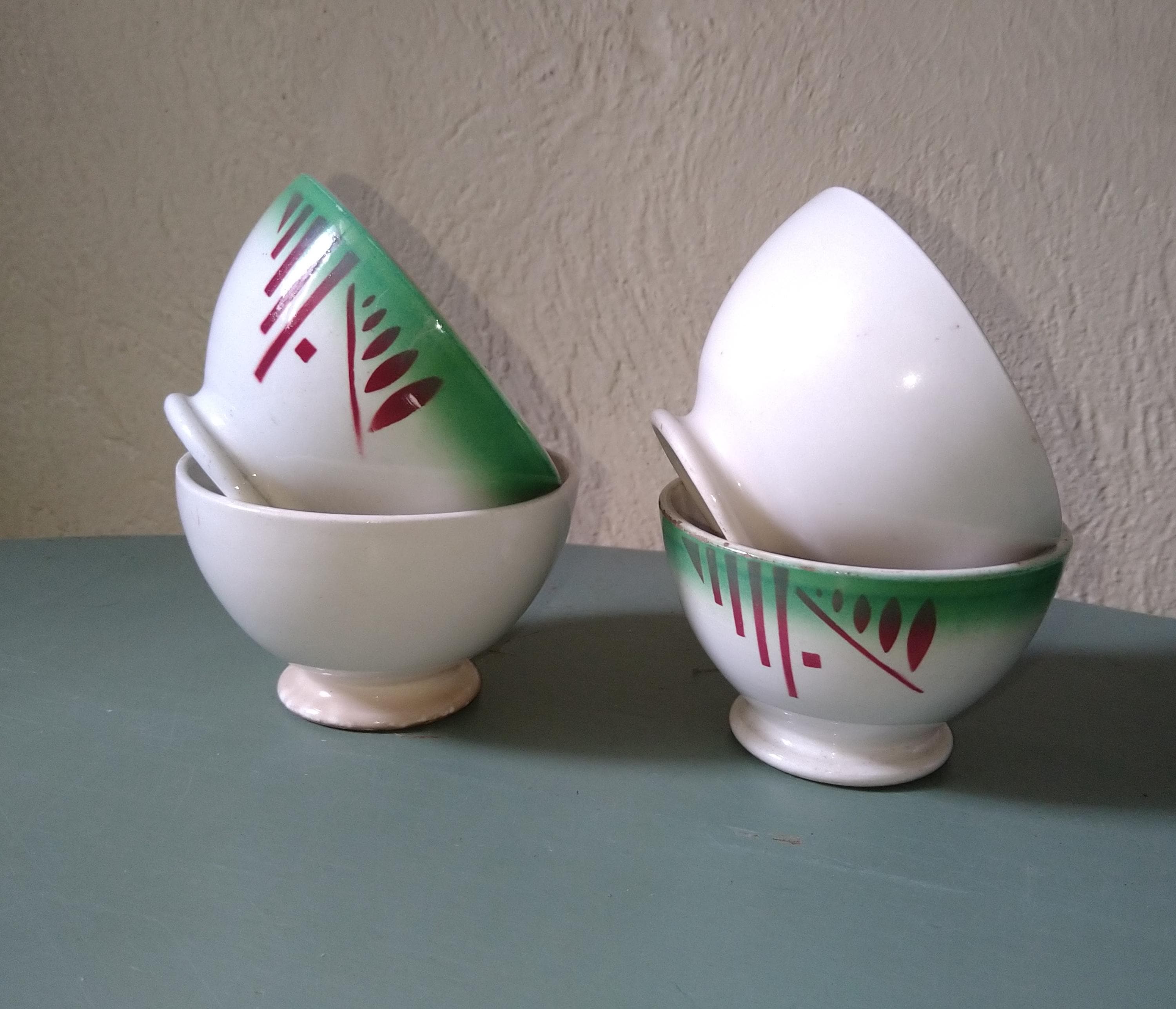 ANCIEN BOL EN faïence de Sarreguemines modèle à fleurs EUR 16,00 ANCIEN BOL EN faïence de Sarreguemines modèle à fleurs EUR 16,00
