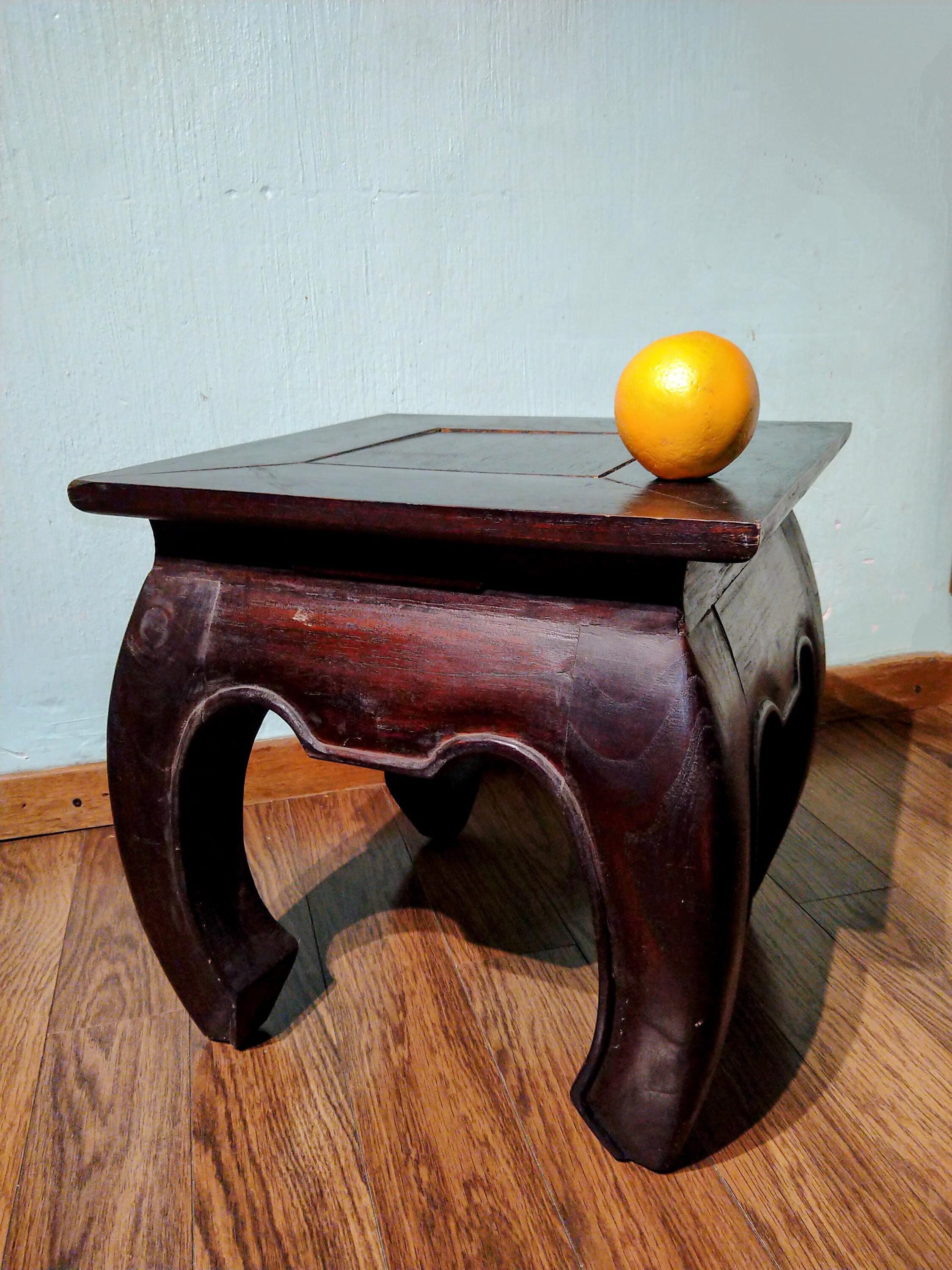 Table D'appoint Ronde En Teck Sculpté – Style Asiatique Chine – Finition Laquée – NEUVE