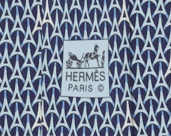 Corbata de seda para hombre Hermes con estampado geométrico de la Torre Eiffel 5265 / Corbata