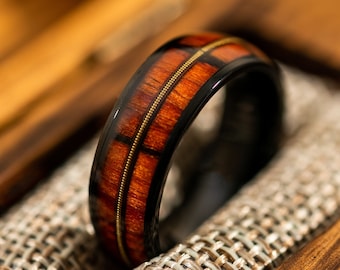 Anel de casamento de madeira para homens com incrustação de corda de guitarra, anel de jacarandá para homens, anel de corda de guitarra para músicos, anel de madeira