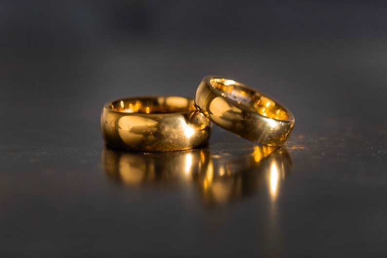 18k Gold Polished Wedding Band for Men Women, 2mm 4mm 6mm 8mm Gold Tungsten Wedding Band, Gold Domed Tungsten Carbide Ring, Gold Ring image 2