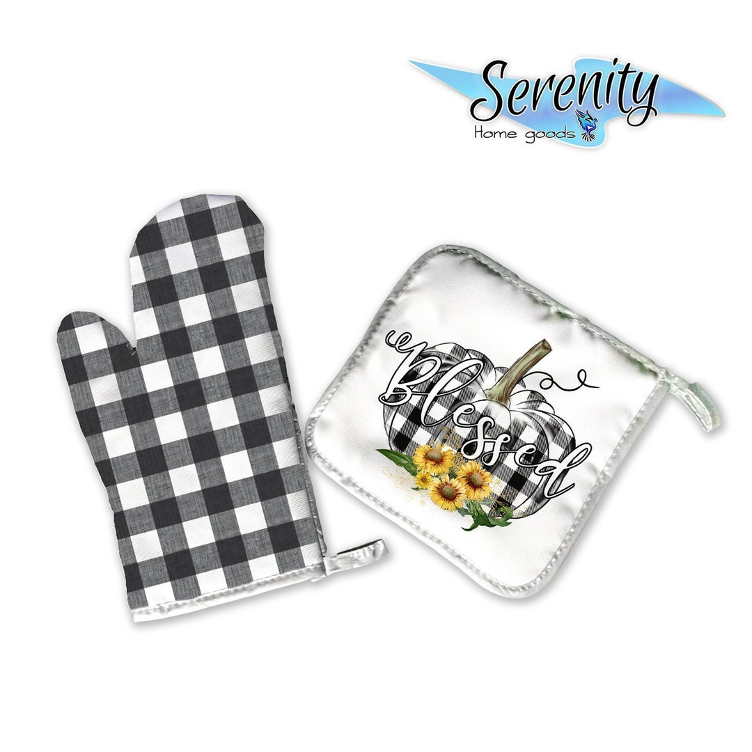 Decorative Kitchen Hot Plate Pot Holder Oven Mitt Black and White Buffalo Plaid Decor Fall