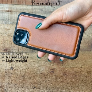 Coque iPhone en cuir personnalisée. iPhone 16, 15, 14, 13, 12, 11, X, XS MAX, XR, 8, 7, 6 Plus. Étui complet Feather Light Snap On. Étui pour iPhone