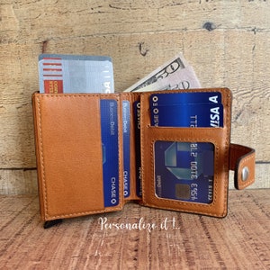 Cartera y tarjetero de cuero rojizo con bloqueo RFID, Estuche para tarjetas de crédito emergente personalizado, Cartera de cuero minimalista, Cuero de regalo de Navidad