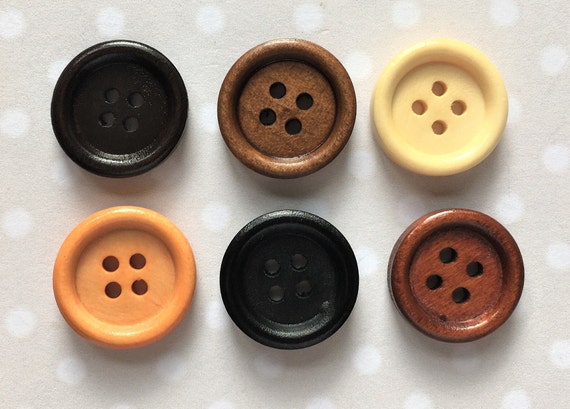 10 Wooden Buttons