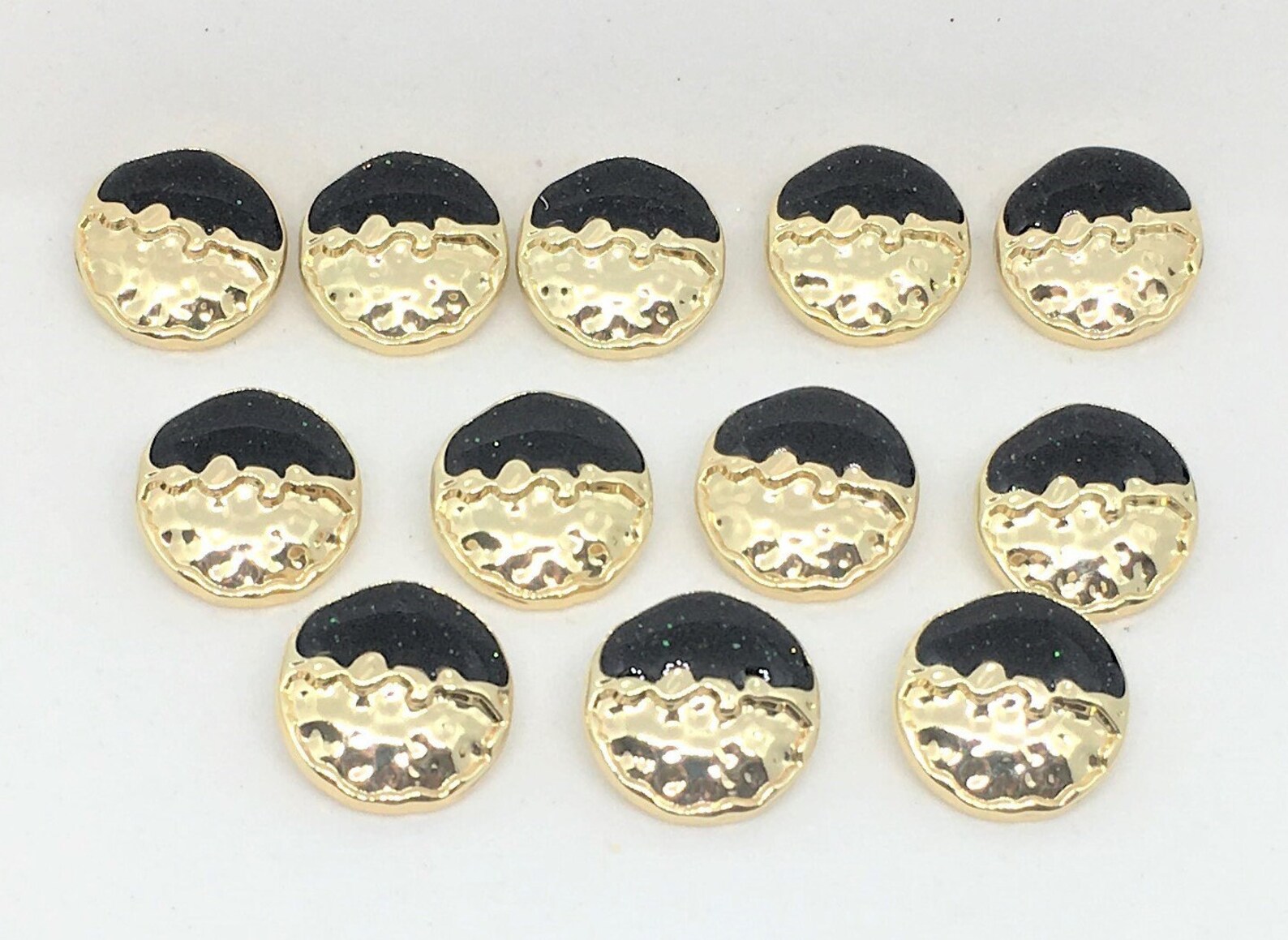 Metal Shank Buttons | E&M Greenfield