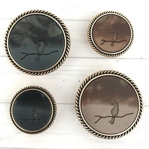 Etched bird design metal shank buttons 18mm and 25mm