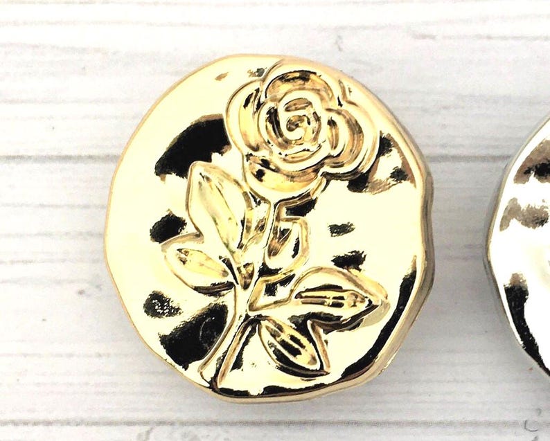 Rose design metal shank buttons 18mm and 23mm image 3