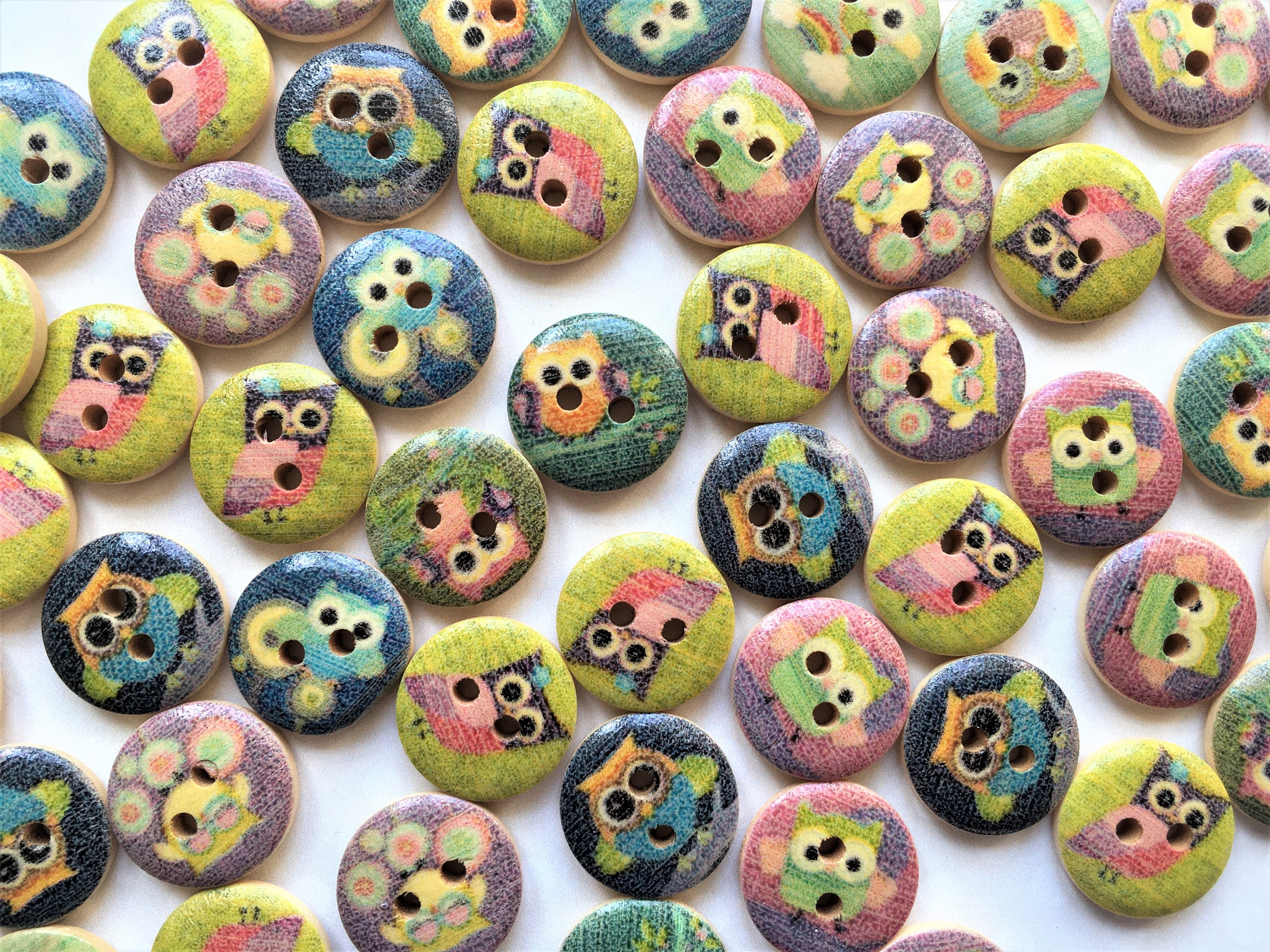15 mm OWL BUTTONS x 10, Natural backs cute wooden owl buttons, Painted bird buttons, wooden owl butt