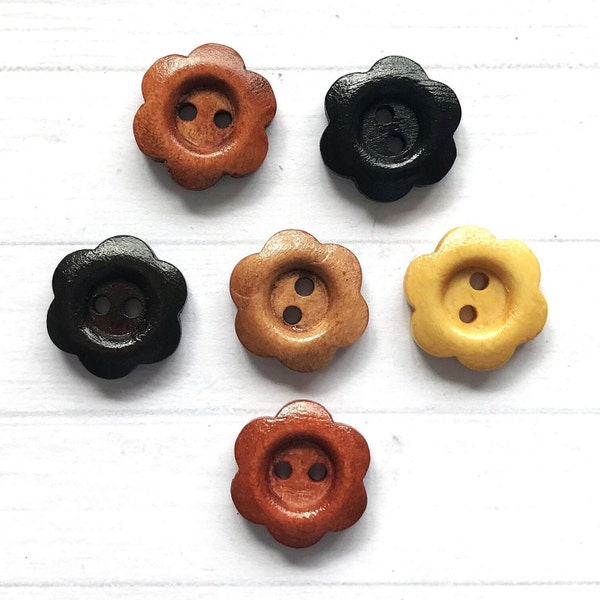 15mm WOODEN FLOWER buttons, Pretty wooden flower buttons, flower shape buttons, Flower design buttons, 2 hole wooden buttons.