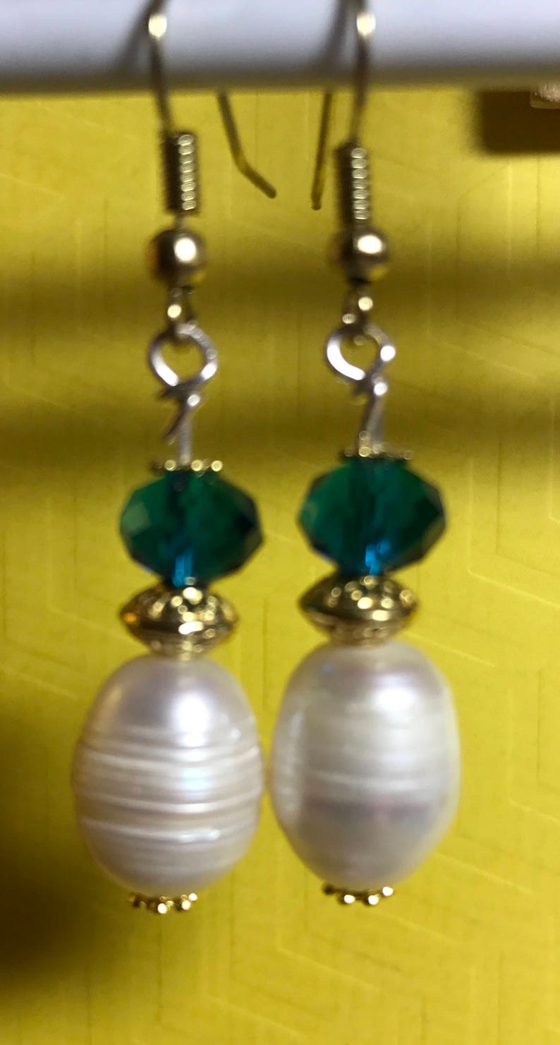 Earrings Pearl with aqua glass image 1