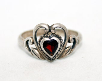 Size 8 - Sterling Silver Garnet Heart Ring - Etsy
