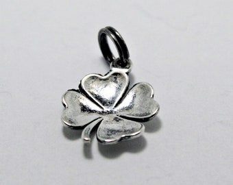 Vintage Sterling Silver Clover Charm Pendant