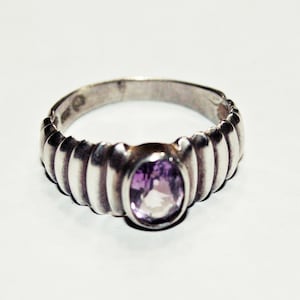 Size 6 - Vintage Sterling Silver Ring with Faceted Amethyst