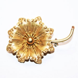 Antique Victorian Gold Filled Art Nouveau Flower Brooch